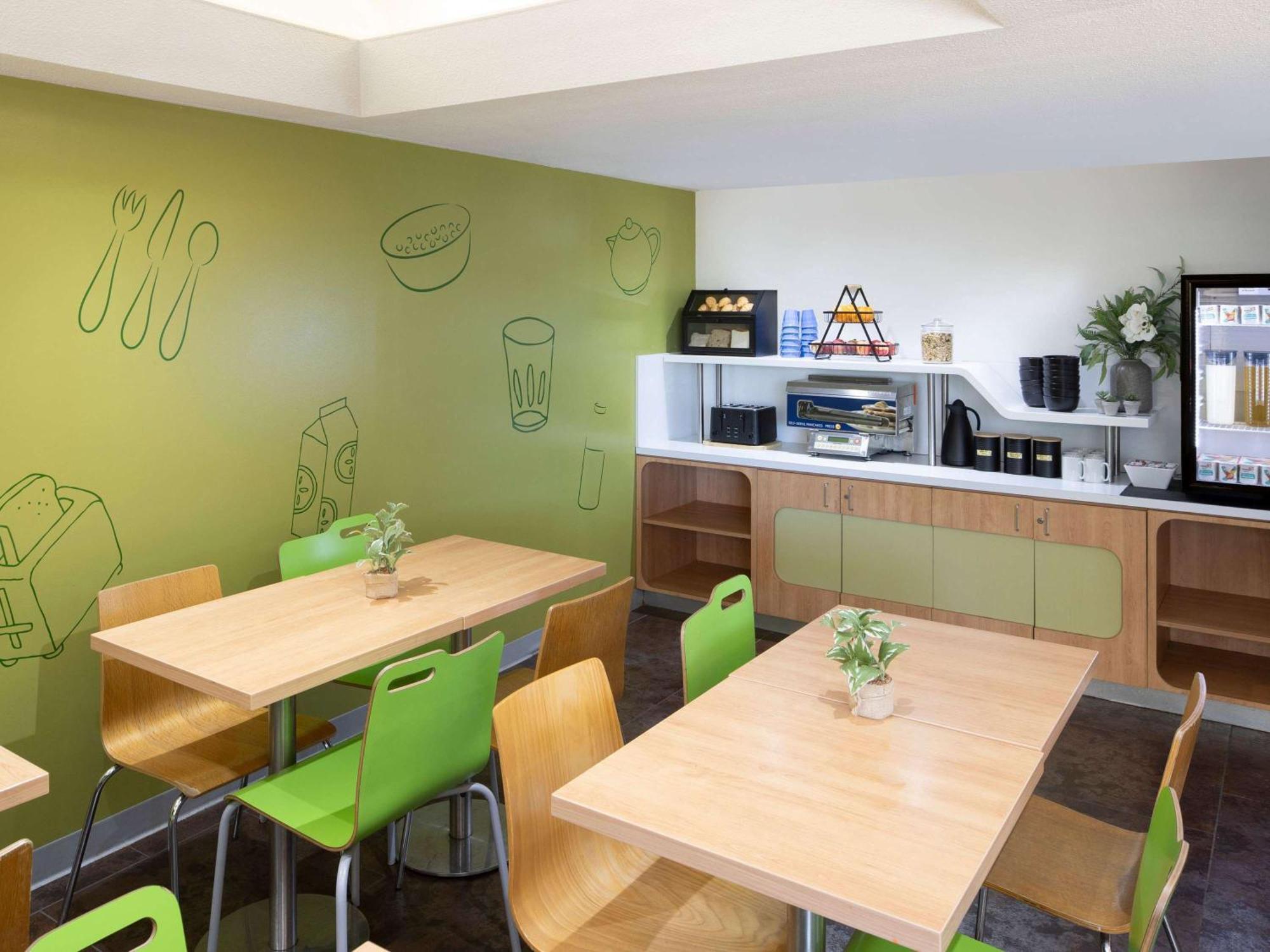 Ibis Budget Canberra Exterior photo