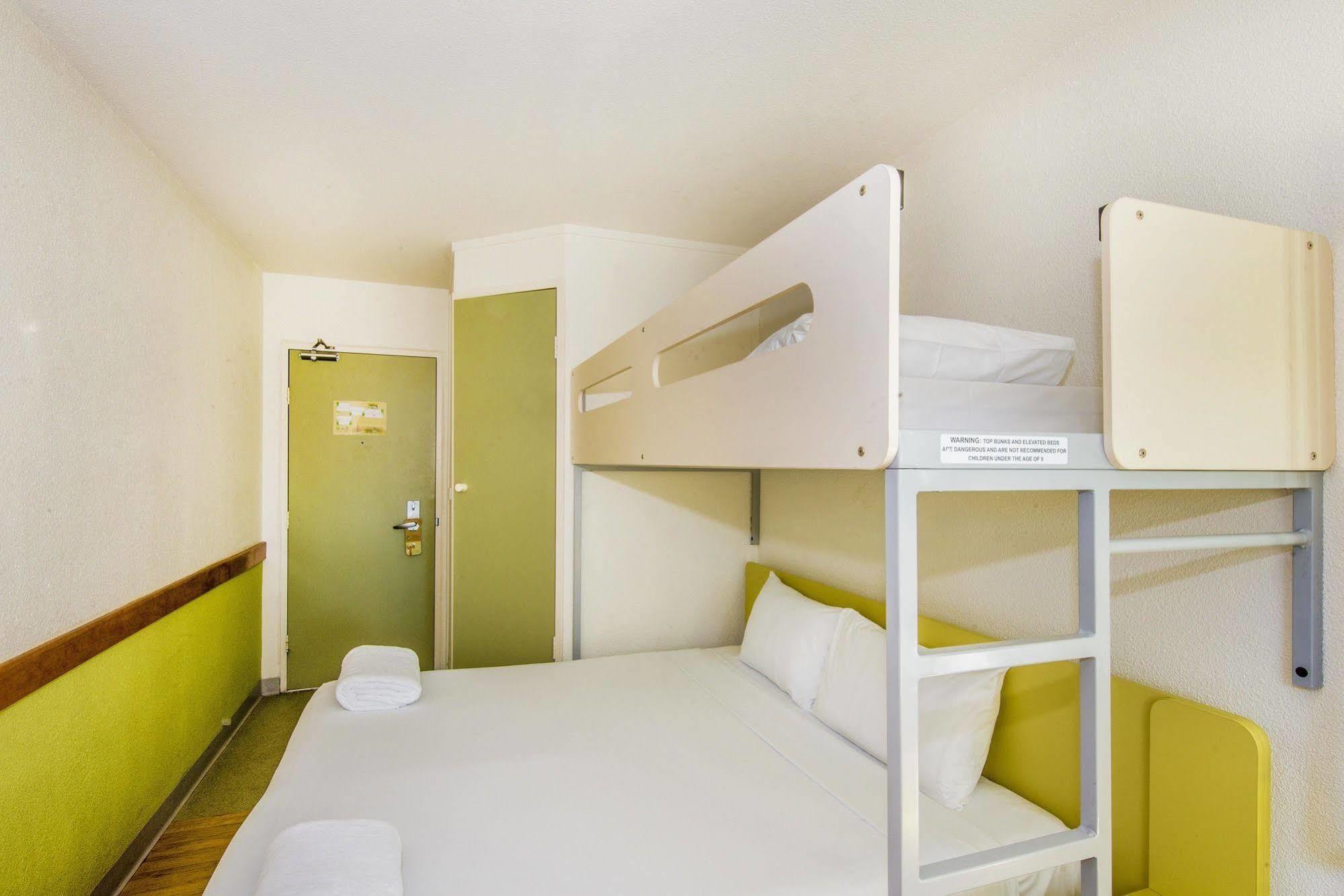 Ibis Budget Canberra Exterior photo